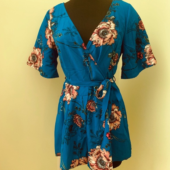 Blue flora romper - Picture 4 of 5